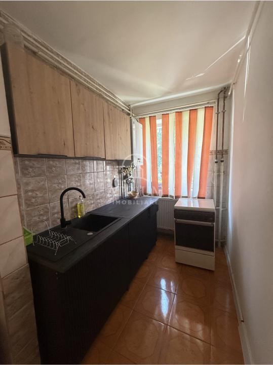 Apartament cu 3 camere/zona Manastur 