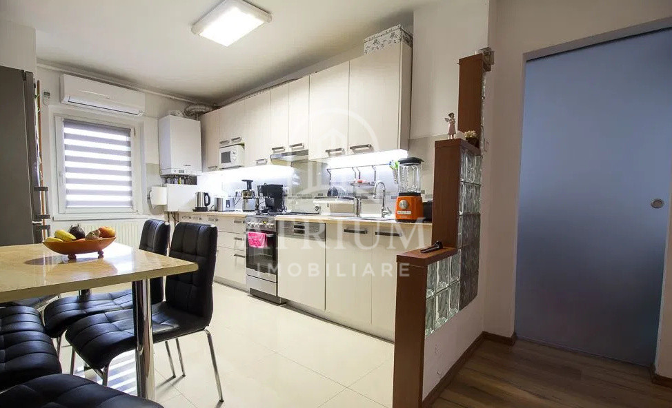 Apartament cu 3 camere | Cartier Manastur | 2 parcari