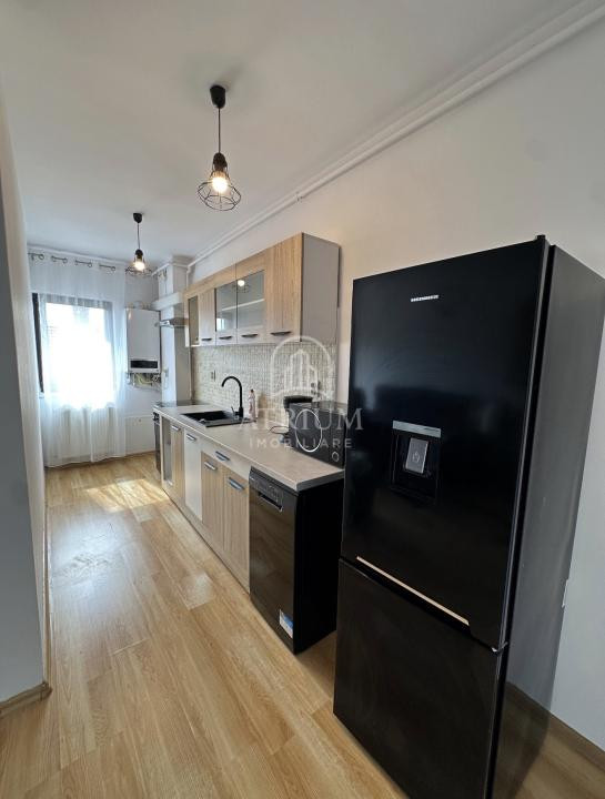 Apartamet modern cu 3 camere/centru 