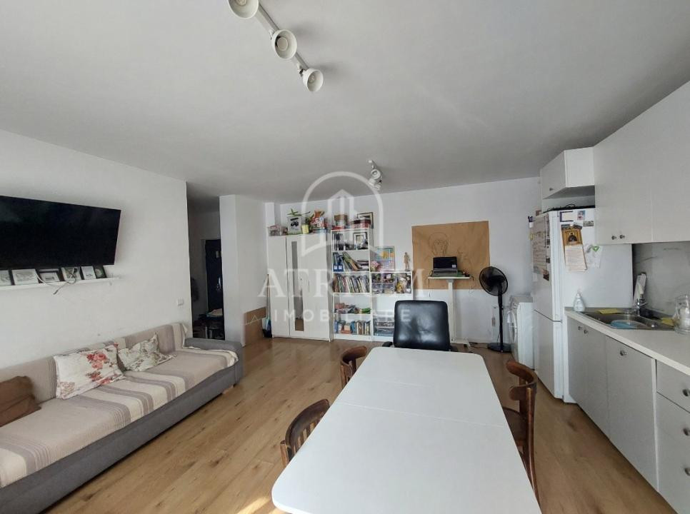 Apartament cu 2 camere de vânzare Sub Cetate!
