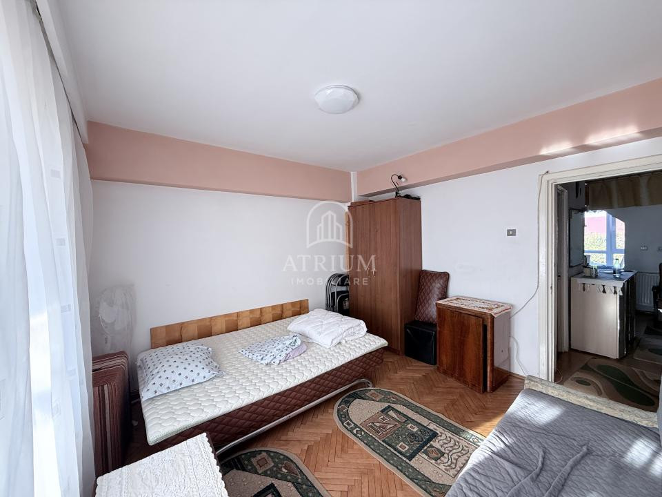 Apartment 3 camere, zona ultracentrala, str. Baba Novac 