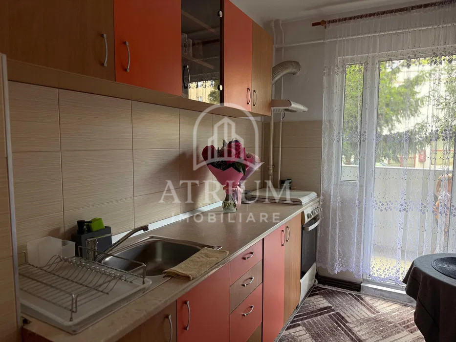 Apartament cu 2 camere decomandate | Zona UMF 