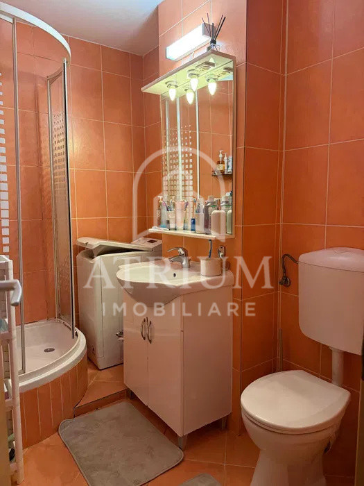 Apartament cu 2 camere decomandate | Zona UMF 