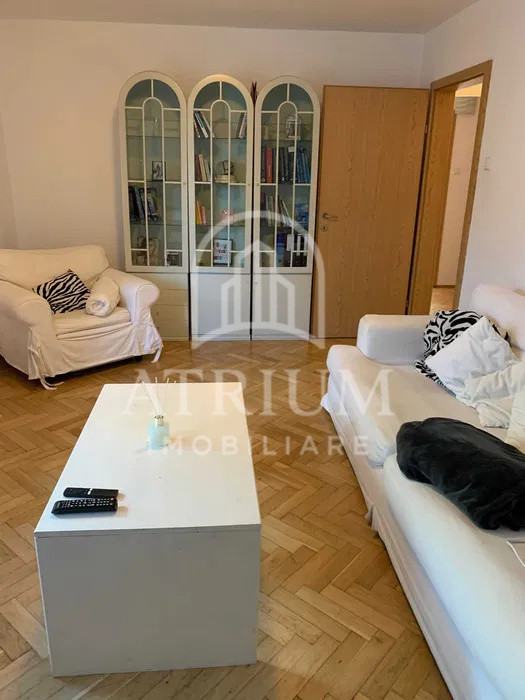 Apartament cu 3 dormitoare / Zona UMF 