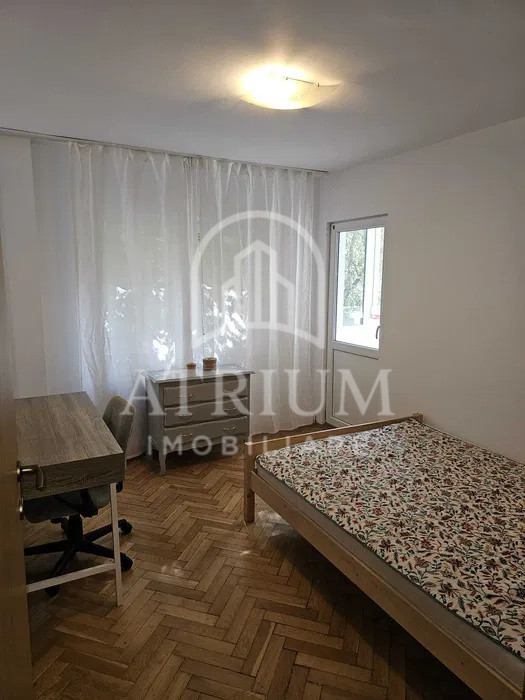 Apartament cu 3 dormitoare / Zona UMF 
