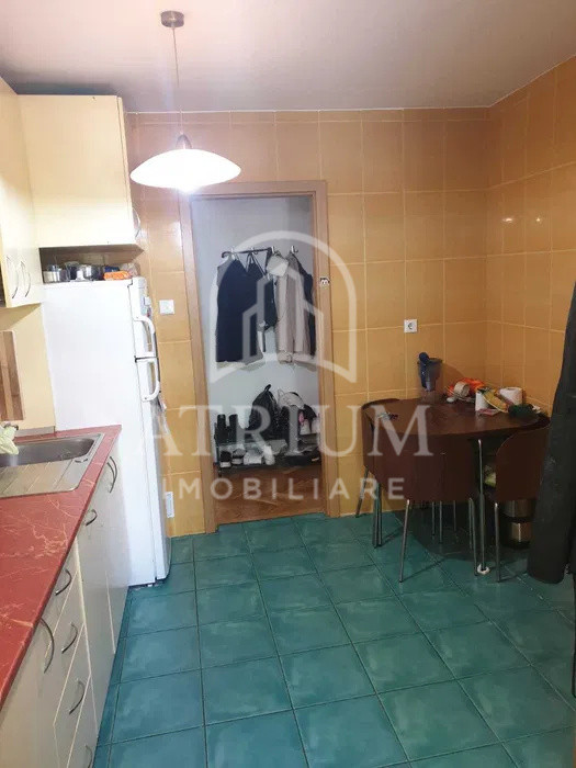 Apartament cu 3 dormitoare / Zona UMF 