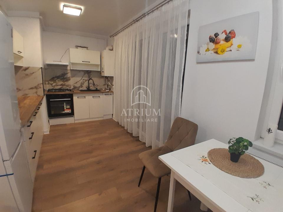 Apartament 3 camere, 60 mp, balcon, paracre, zona Stejarului