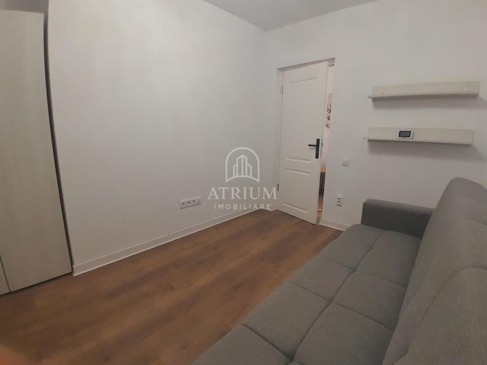 Apartament 3 camere, 60 mp, balcon, paracre, zona Stejarului