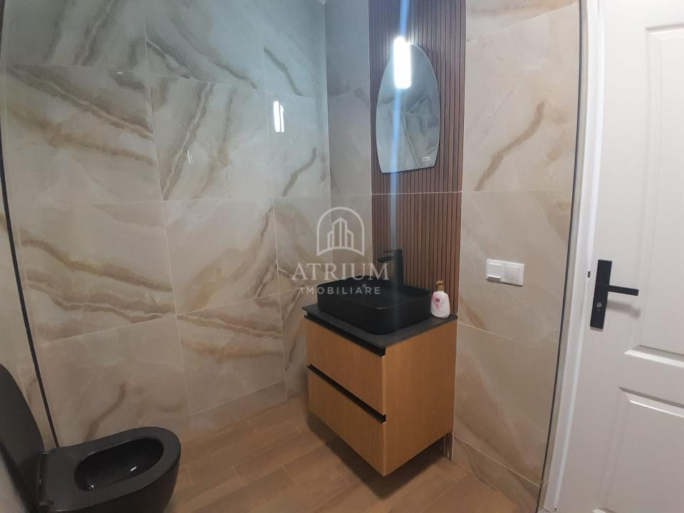 Apartament 3 camere, 60 mp, balcon, paracre, zona Stejarului