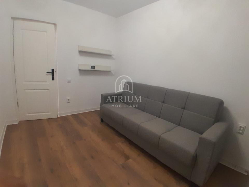 Apartament 3 camere, 60 mp, balcon, paracre, zona Stejarului