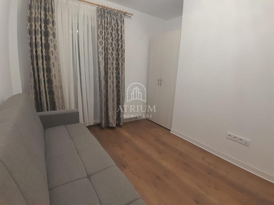 Apartament 3 camere, 60 mp, balcon, paracre, zona Stejarului