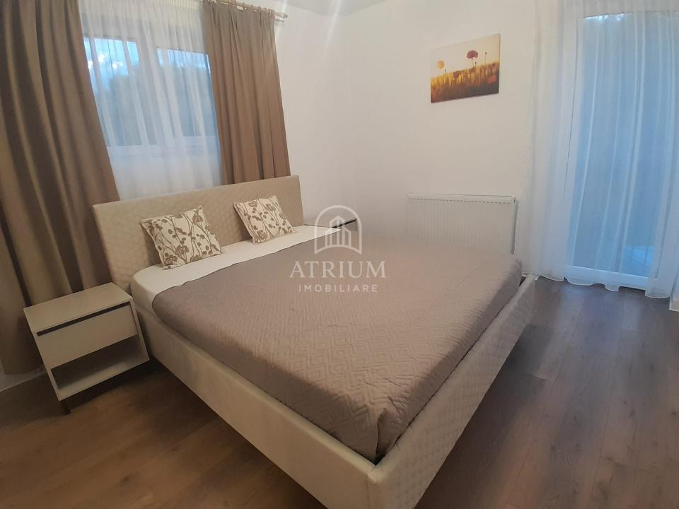 Apartament 3 camere, 60 mp, balcon, paracre, zona Stejarului