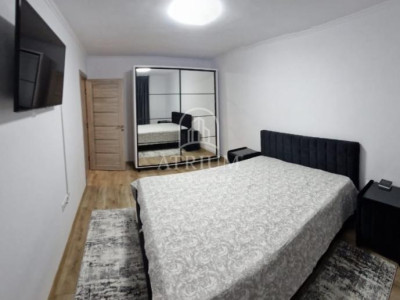 Apartament cu 3 camere/central 