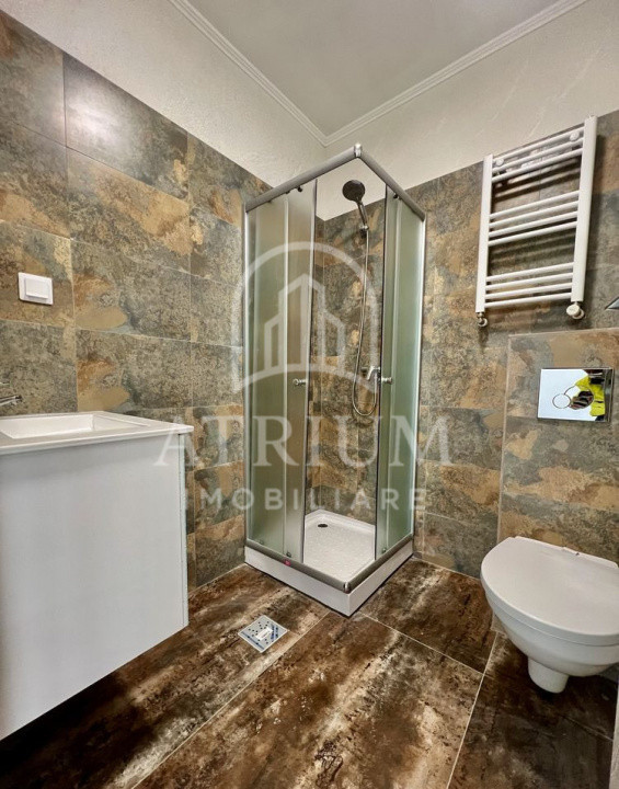Apartament 3 camere 67 mp utili, 2 balcoane, 2 bai, parcare subterana, Teilor FL