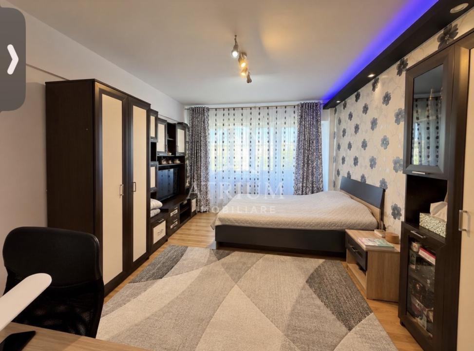 Apartament de 2 camere decomandate/Intre lacuri 