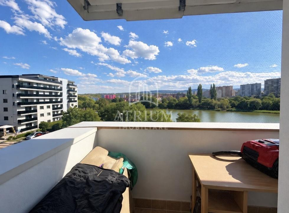 Apartament de 2 camere decomandate/Intre lacuri 