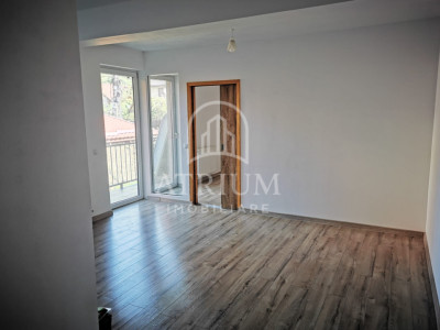 Apartament 2 camere semidecomandate suprafata de 39 mp Floresti 