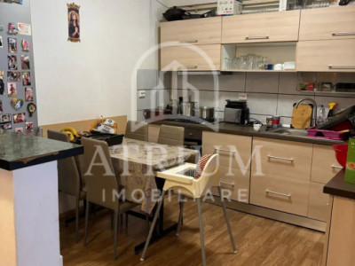 Apartament 2 camere semidecomandate suprafata de 54mp Floresti