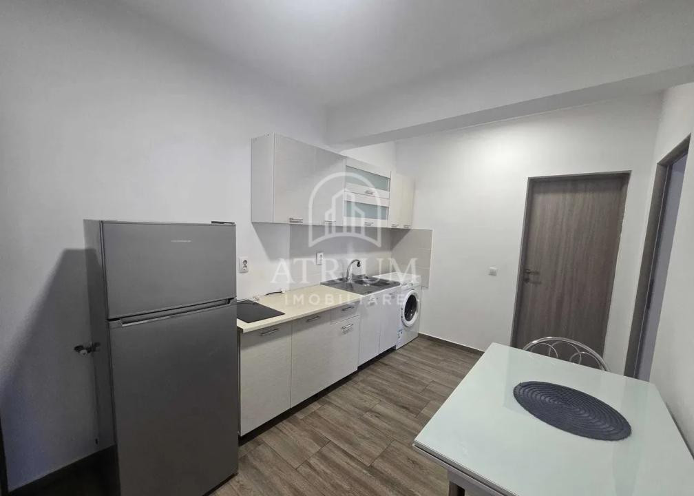 Inchiriez ap doua camere cu parcare zona Buna Ziua