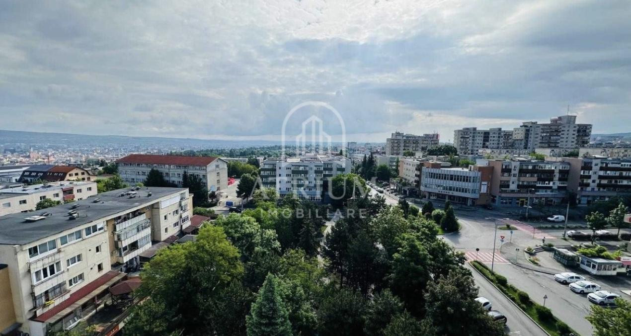 Apartament cu 2 camere decomandate / Zorilor 