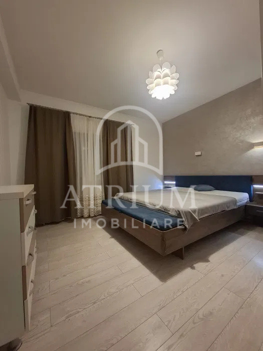 Inchiriez apartament 3 camere, str Stadionului. Florești.