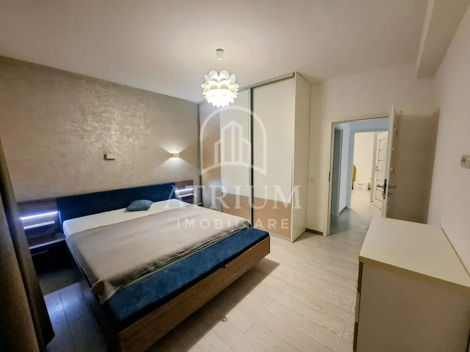 Inchiriez apartament 3 camere, str Stadionului. Florești.