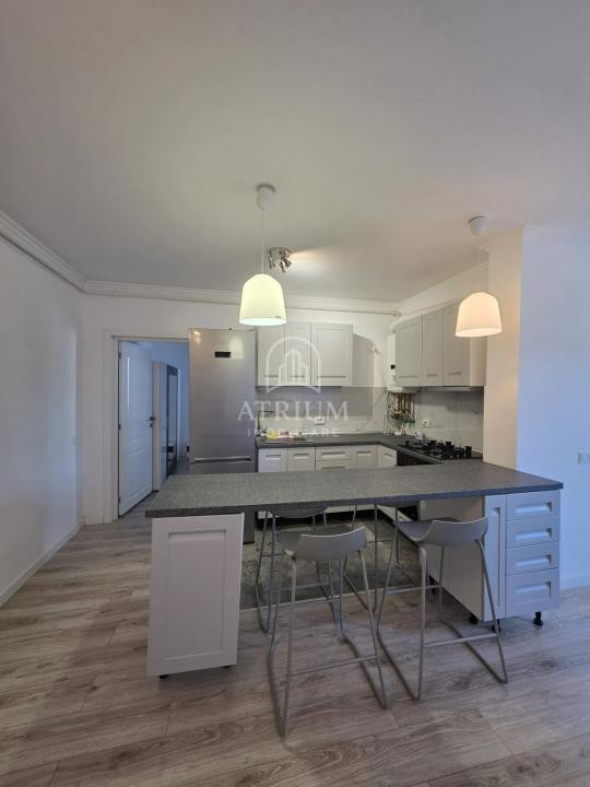 Apartament 3 camere Floresti zona BMW 