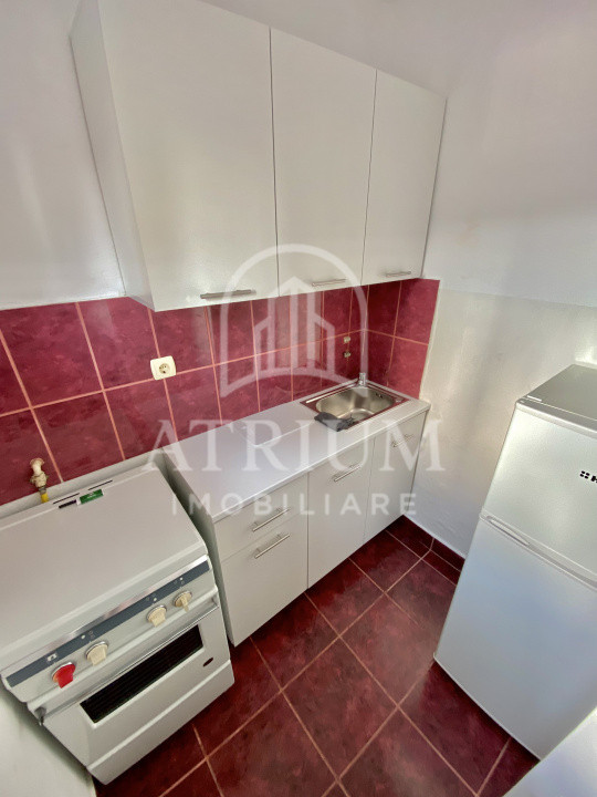 Garsonieră renovată de închiriat | Mănăștur | Etaj intermediar