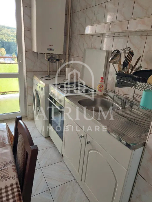 Inchiriez apartament 3 camere manastur