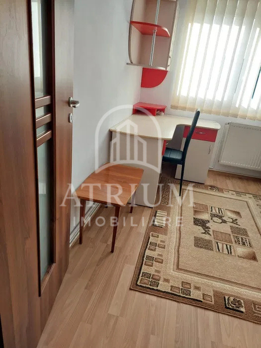 Inchiriez apartament 3 camere manastur
