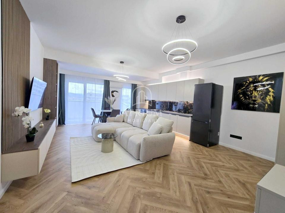 Apartament 2 camere semidecomandat | Eroilor Residence | Prima închiriere | Parcare