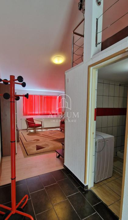Apartament tip studio | curte proprie