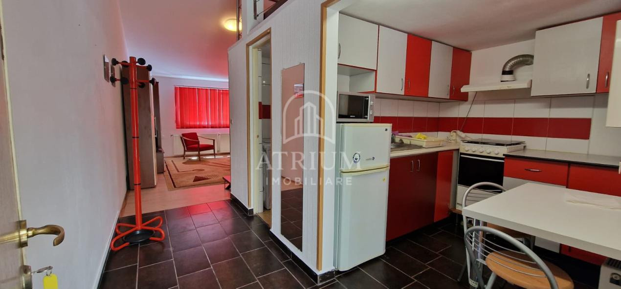 Apartament tip studio | curte proprie