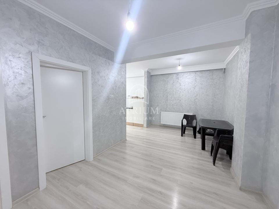 Apartment 3 camere 55, mp utili cu 34 mp gradină, garaj, Florești Cetății