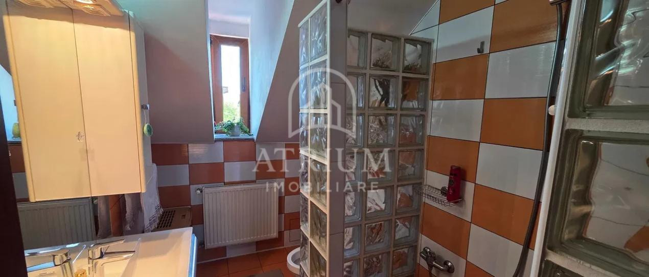 Apartament la mansarda, 2 camere decom, Gheorgheni, mobilat/utilat