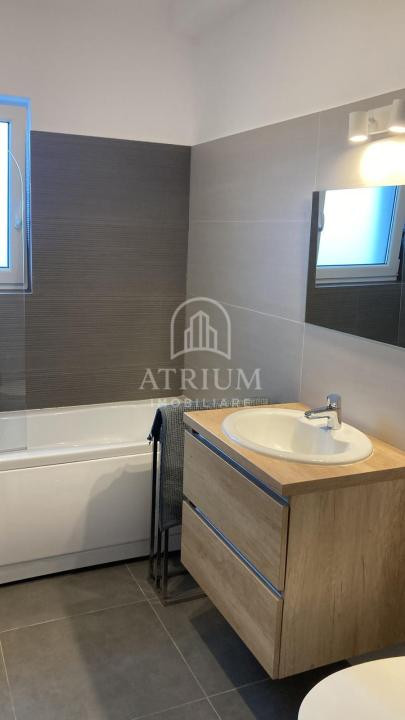 Apartament cu 2 camere de închiriat în Florești!