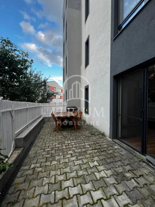 De închiriat: Apartament cu 3 camere, curte, terasă și parcare – Donat Park (Pet-Friendly)