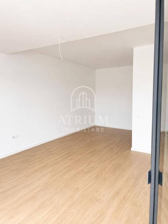 Apartament o camera  | Zona Royal, Baciu  | Parcare inclusă
