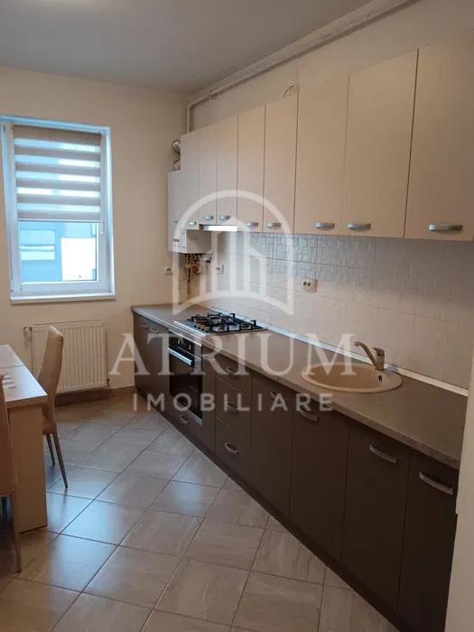 Apartament 2 cameredecomandat suprafata de 51 MP zona stadionuli Floresti