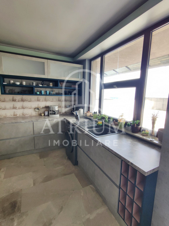 Apartament 150 mp utili, terasa de 150 mp utili, zona Europa 