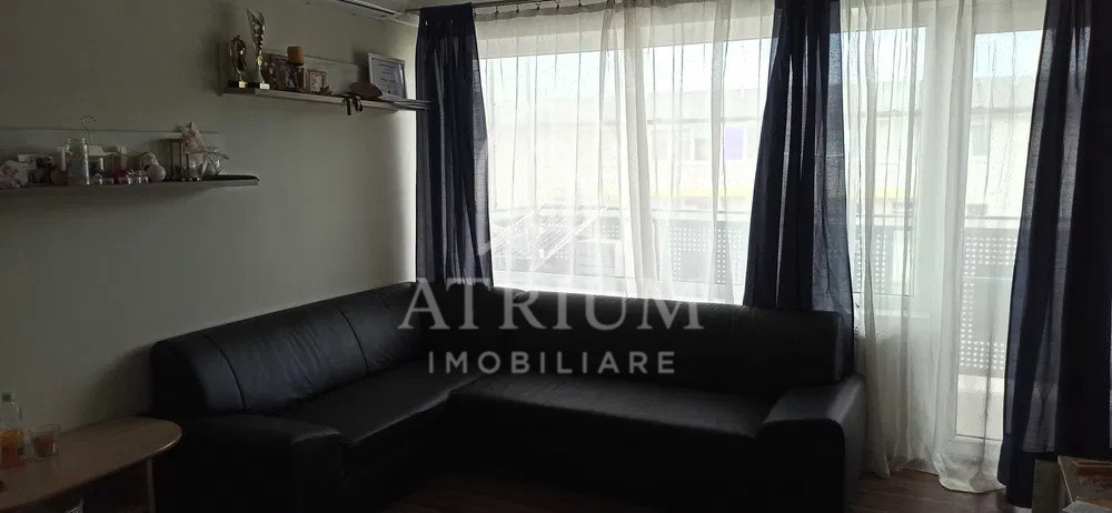 Apartament 3 camere bucatarie 59 mp in zona Eroilor Floresti