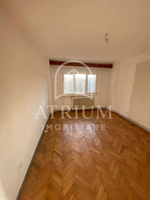 Apartament 3 camere bucatarie 60 mp in zona Cetate Alba iulia