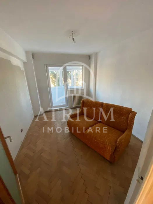 Apartament 3 camere bucatarie 60 mp in zona Cetate Alba iulia