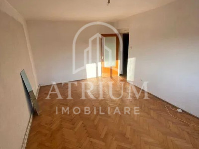Apartament 3 camere bucatarie 60 mp in zona Cetate Alba iulia