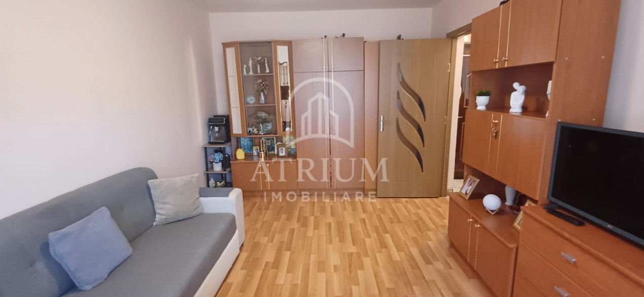 Apartament 2 camere decomandate cu balcon, zona Manastur