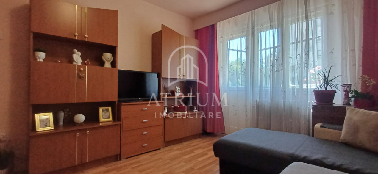 Apartament 2 camere decomandate cu balcon, zona Manastur