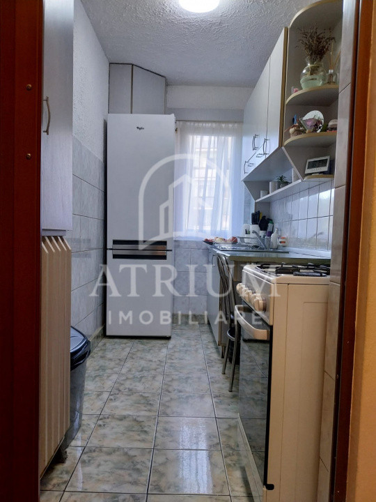 Apartament 2 camere decomandate cu balcon, zona Manastur