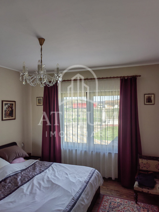 Casa unifamiliala suprafata de 216 mp situata Gherla