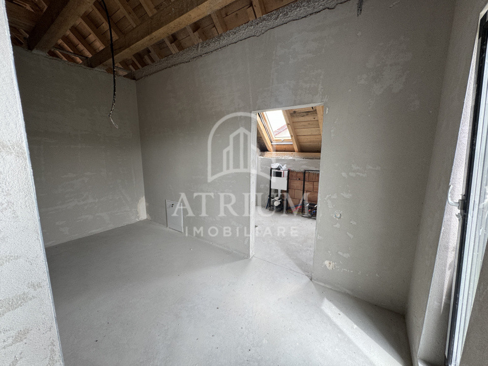 Casa 5 camere, 242 mp utili, zona Salicea/Cluj Napoca