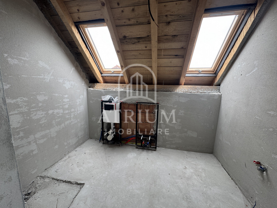 Casa 5 camere, 242 mp utili, zona Salicea/Cluj Napoca